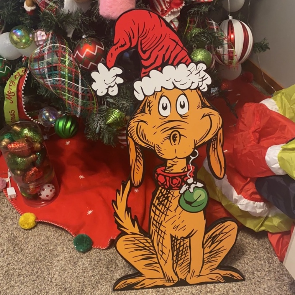 Wooden Max Decor